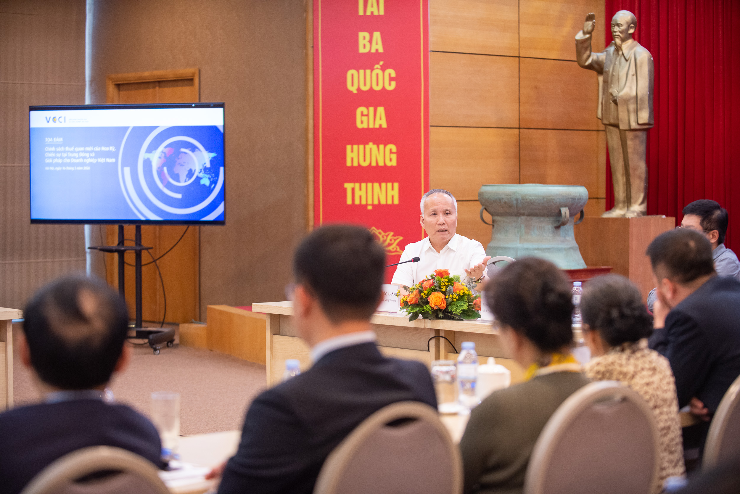 Tọa đàm: Chính sách thuế quan mới của Hoa Kỳ, Chiến sự ở Trung Đông và Giải pháp cho Doanh nghiệp Việt Nam 16/3/2026
