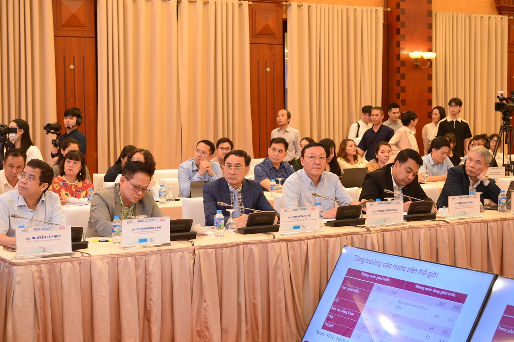 Diễn đàn Doanh nghiệp 2024: Khơi thông động lực tăng trưởng mới 12/4/2024