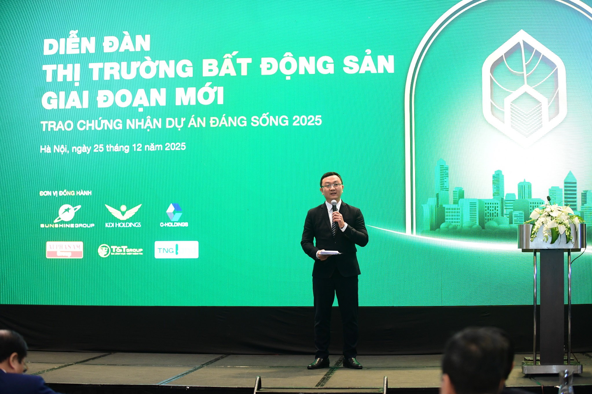 Diễn đàn Thị trường bất động sản giai đoạn mới 25/12/2025
