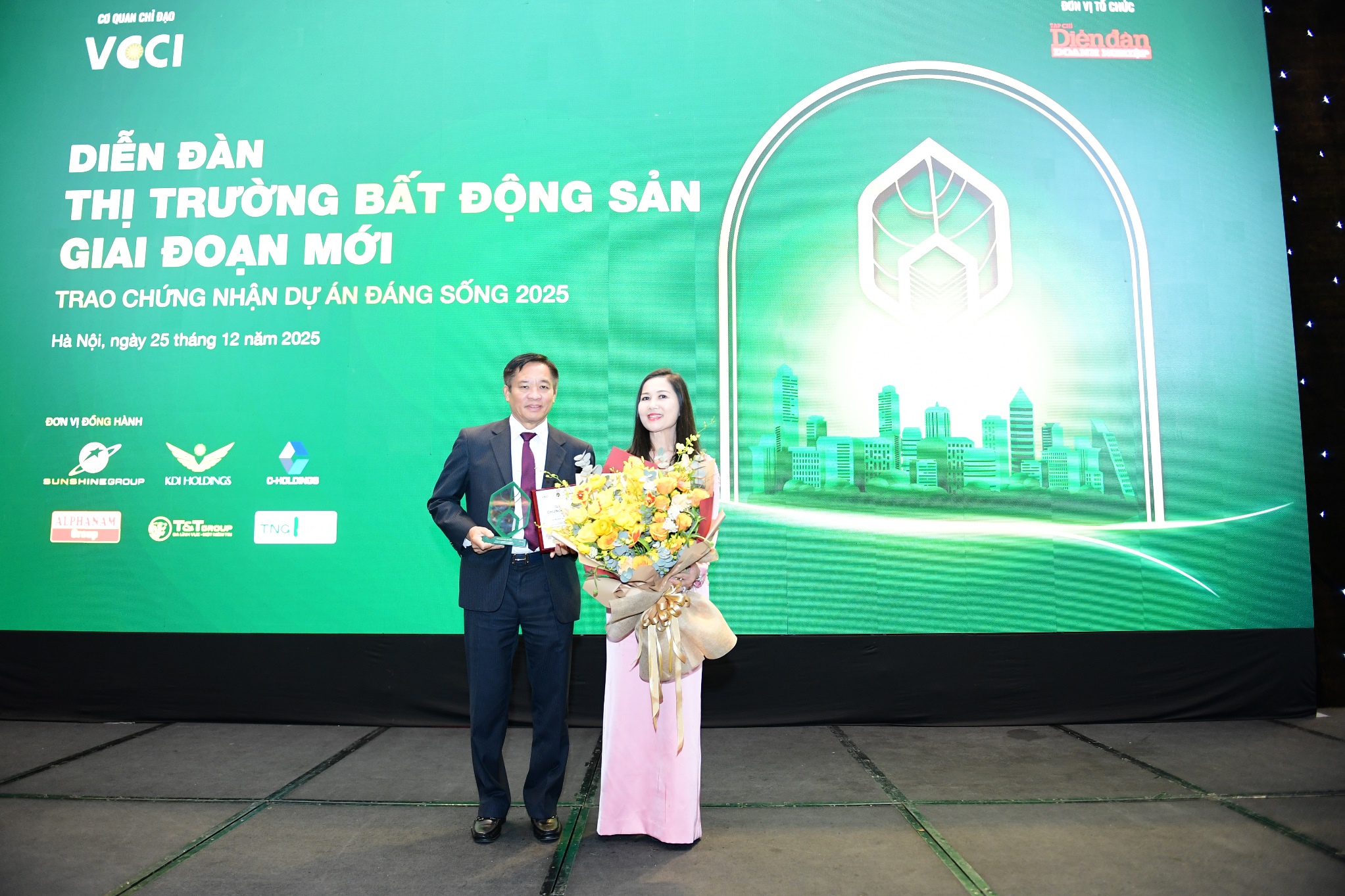 Diễn đàn Thị trường bất động sản giai đoạn mới 25/12/2025