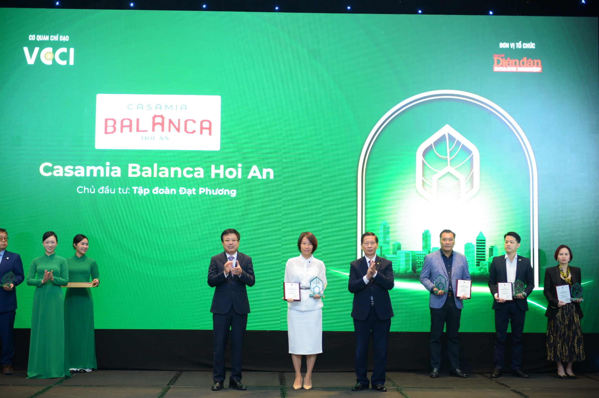 Diễn đàn Thị trường bất động sản giai đoạn mới 25/12/2025