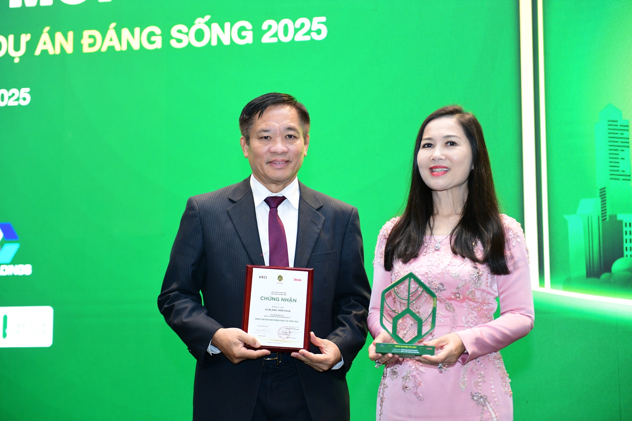 Diễn đàn Thị trường bất động sản giai đoạn mới 25/12/2025