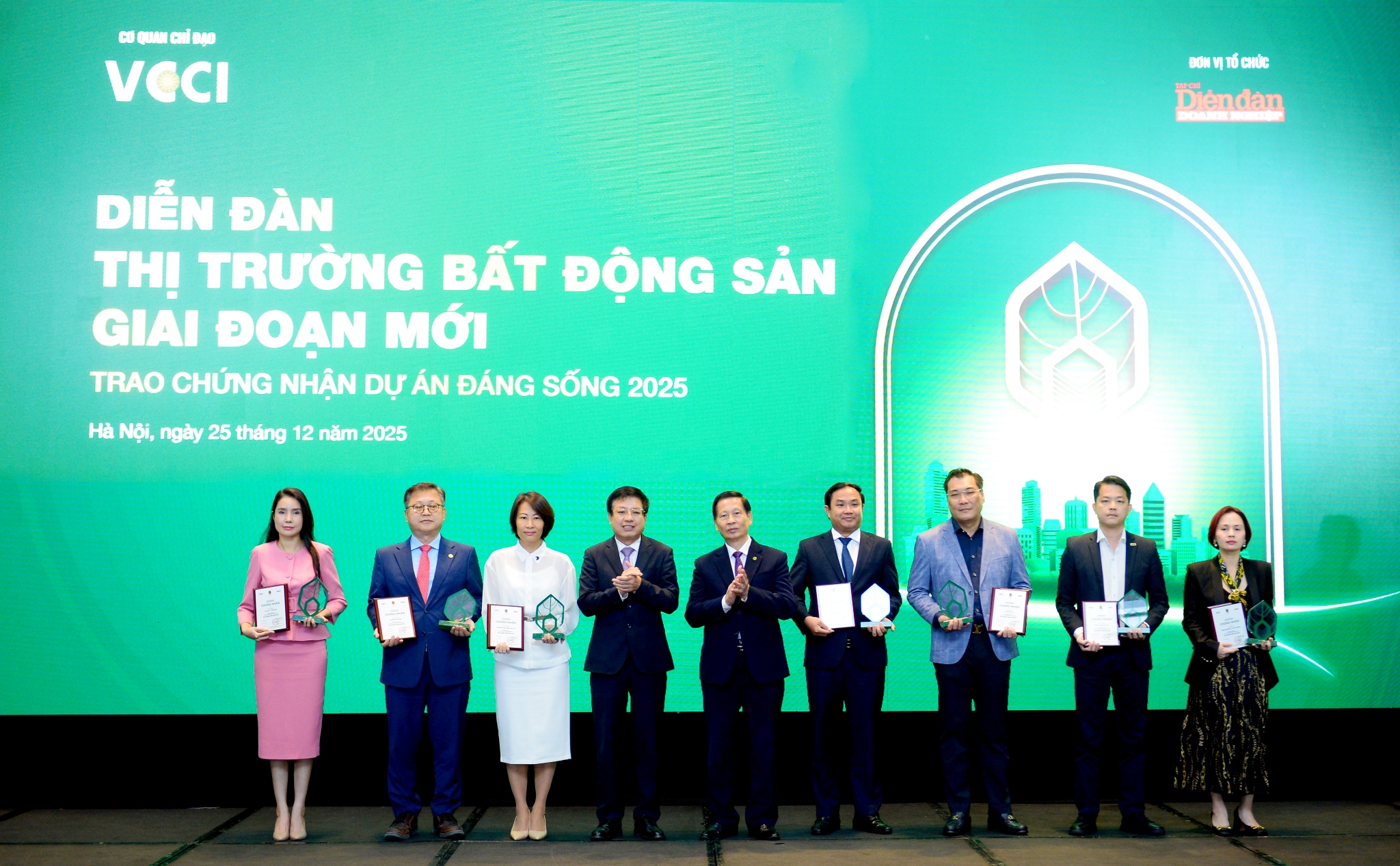 Diễn đàn Thị trường bất động sản giai đoạn mới 25/12/2025