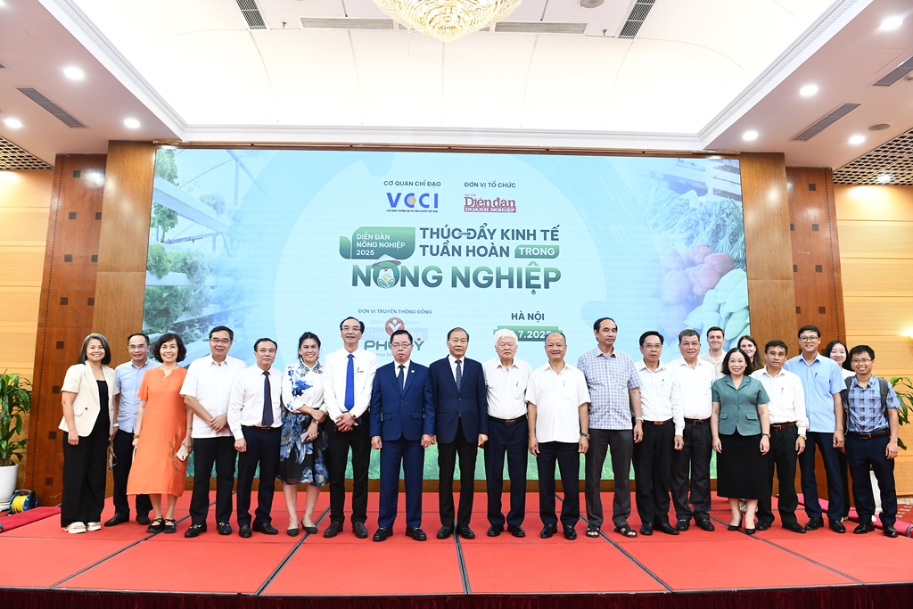 DIỄN ĐÀN NÔNG NGHIỆP 2025: Thúc đẩy kinh tế tuần hoàn trong nông nghiệp 16/7/2025