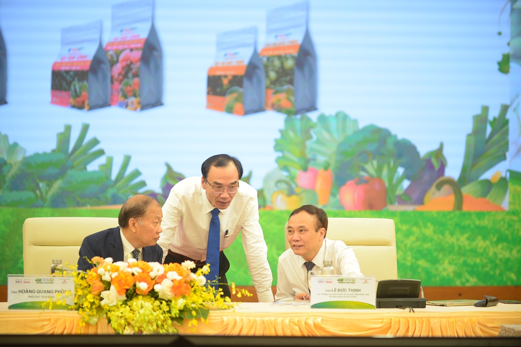 DIỄN ĐÀN NÔNG NGHIỆP 2025: Thúc đẩy kinh tế tuần hoàn trong nông nghiệp 16/7/2025