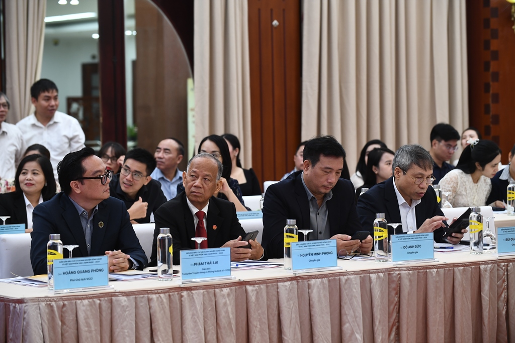 Diễn đàn Báo chí và Doanh nghiệp đồng hành vì Việt Nam phồn vinh, hạnh phúc năm 2024