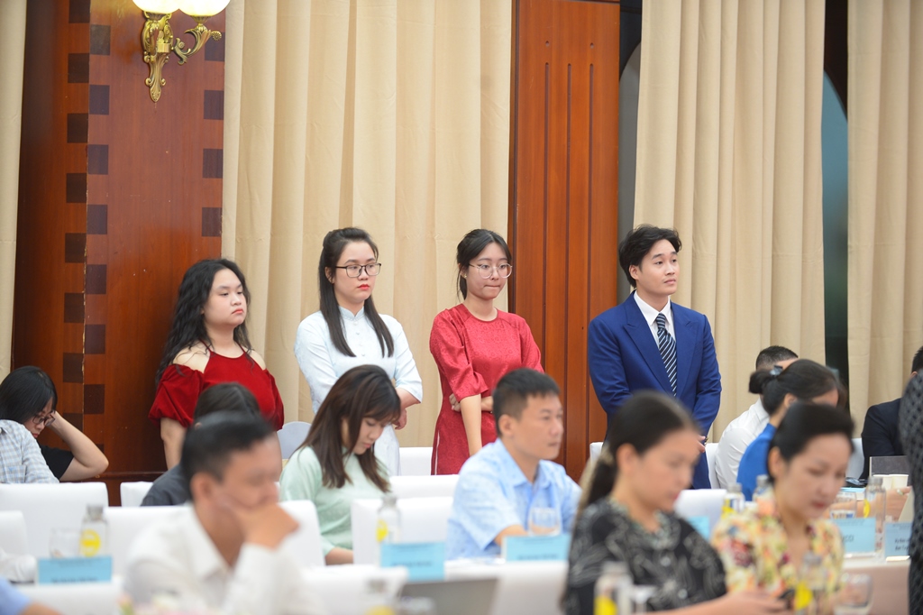 Diễn đàn Báo chí và Doanh nghiệp đồng hành vì Việt Nam phồn vinh, hạnh phúc năm 2024