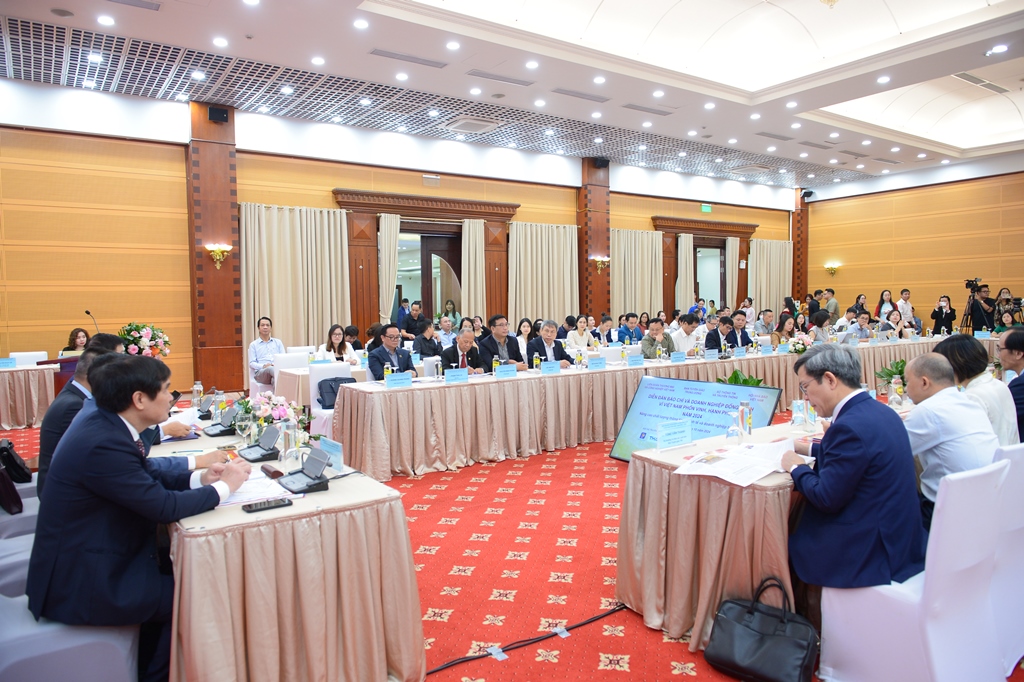 Diễn đàn Báo chí và Doanh nghiệp đồng hành vì Việt Nam phồn vinh, hạnh phúc năm 2024