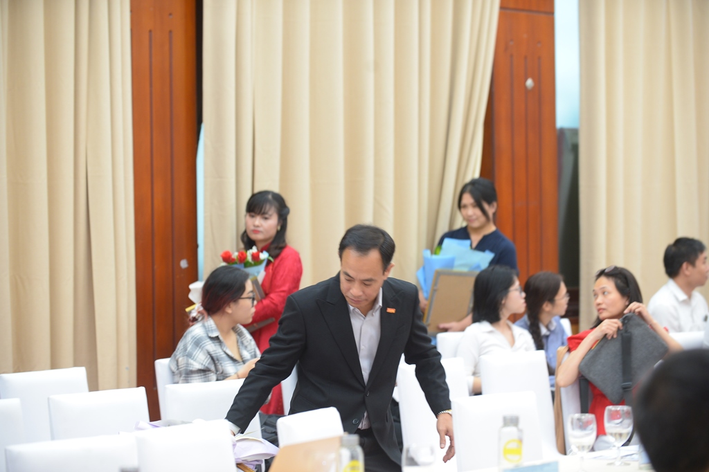 Diễn đàn Báo chí và Doanh nghiệp đồng hành vì Việt Nam phồn vinh, hạnh phúc năm 2024