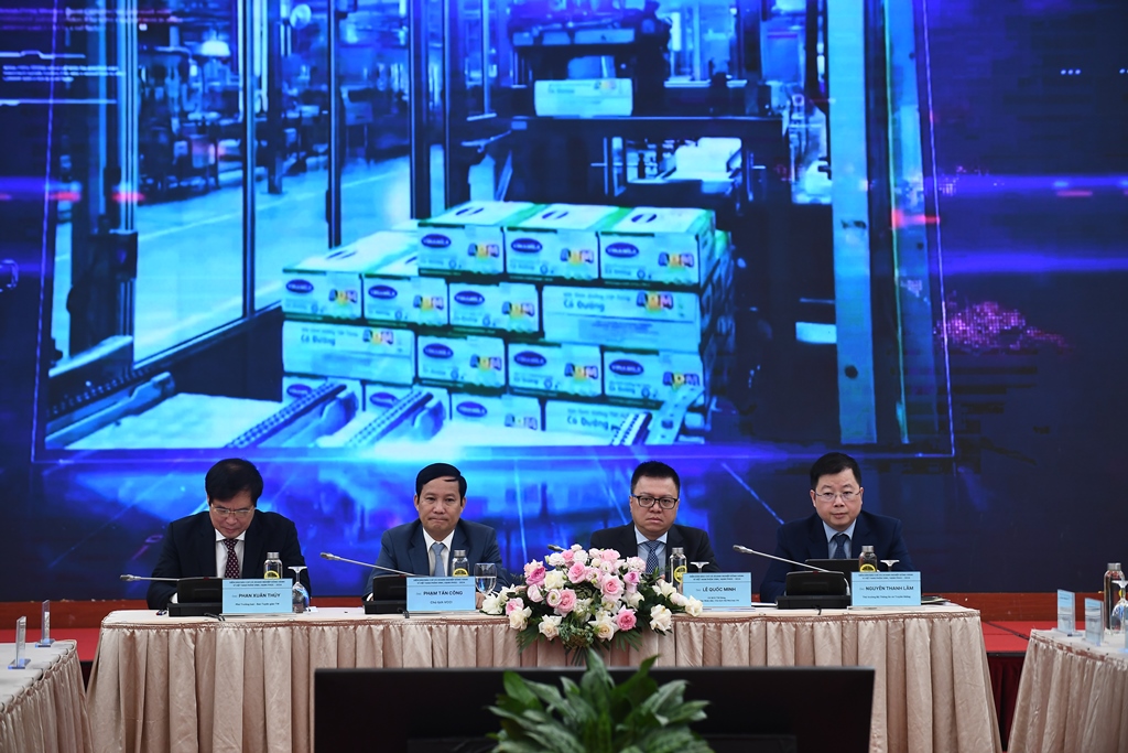 Diễn đàn Báo chí và Doanh nghiệp đồng hành vì Việt Nam phồn vinh, hạnh phúc năm 2024