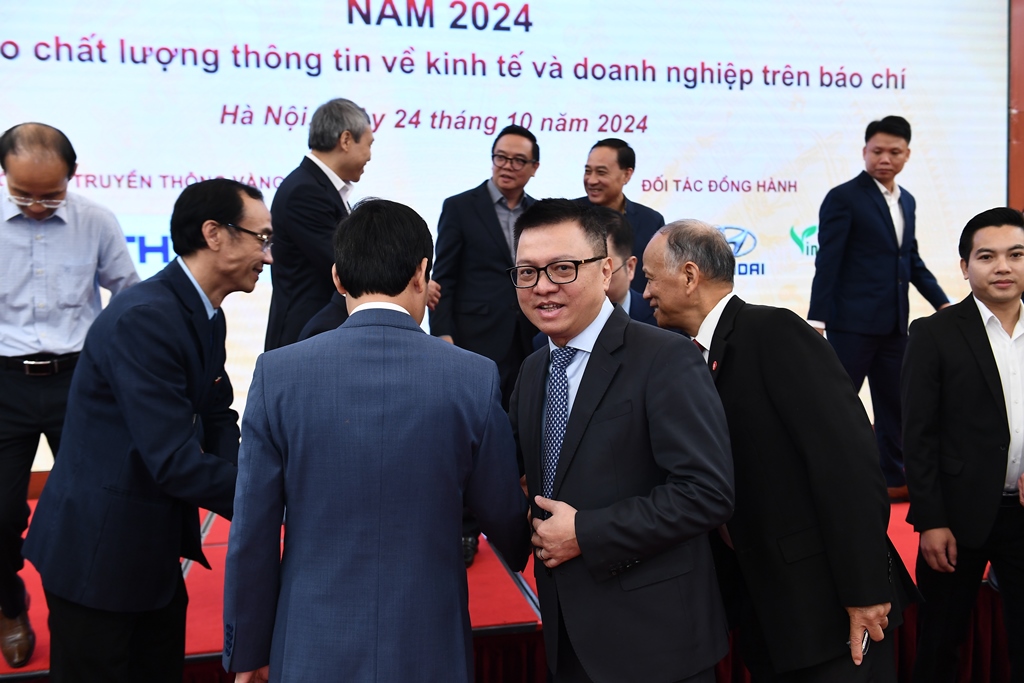 Diễn đàn Báo chí và Doanh nghiệp đồng hành vì Việt Nam phồn vinh, hạnh phúc năm 2024