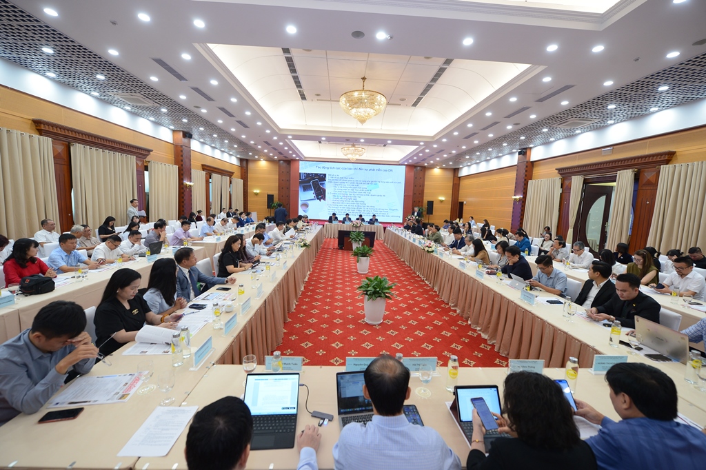 Diễn đàn Báo chí và Doanh nghiệp đồng hành vì Việt Nam phồn vinh, hạnh phúc năm 2024