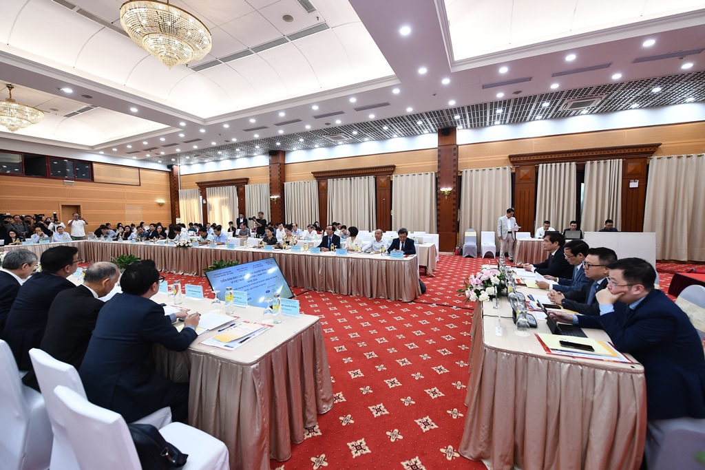 Diễn đàn Báo chí và Doanh nghiệp đồng hành vì Việt Nam phồn vinh, hạnh phúc năm 2024