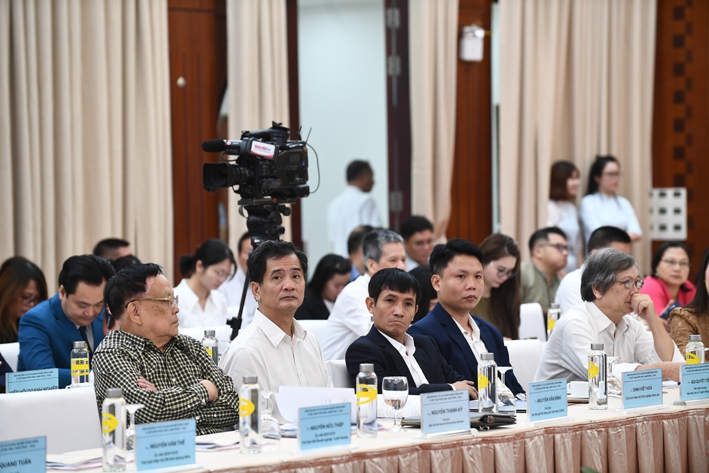 Diễn đàn Báo chí và Doanh nghiệp đồng hành vì Việt Nam phồn vinh, hạnh phúc năm 2024