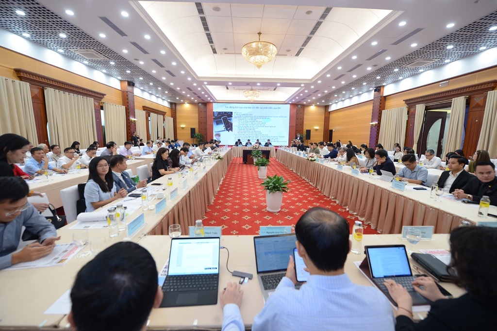 Diễn đàn Báo chí và Doanh nghiệp đồng hành vì Việt Nam phồn vinh, hạnh phúc năm 2024