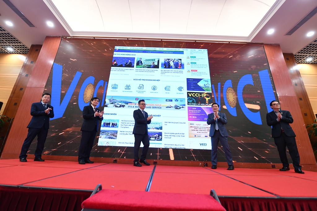 Diễn đàn Báo chí và Doanh nghiệp đồng hành vì Việt Nam phồn vinh, hạnh phúc năm 2024