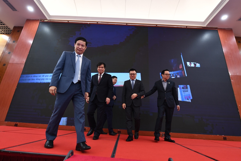 Diễn đàn Báo chí và Doanh nghiệp đồng hành vì Việt Nam phồn vinh, hạnh phúc năm 2024