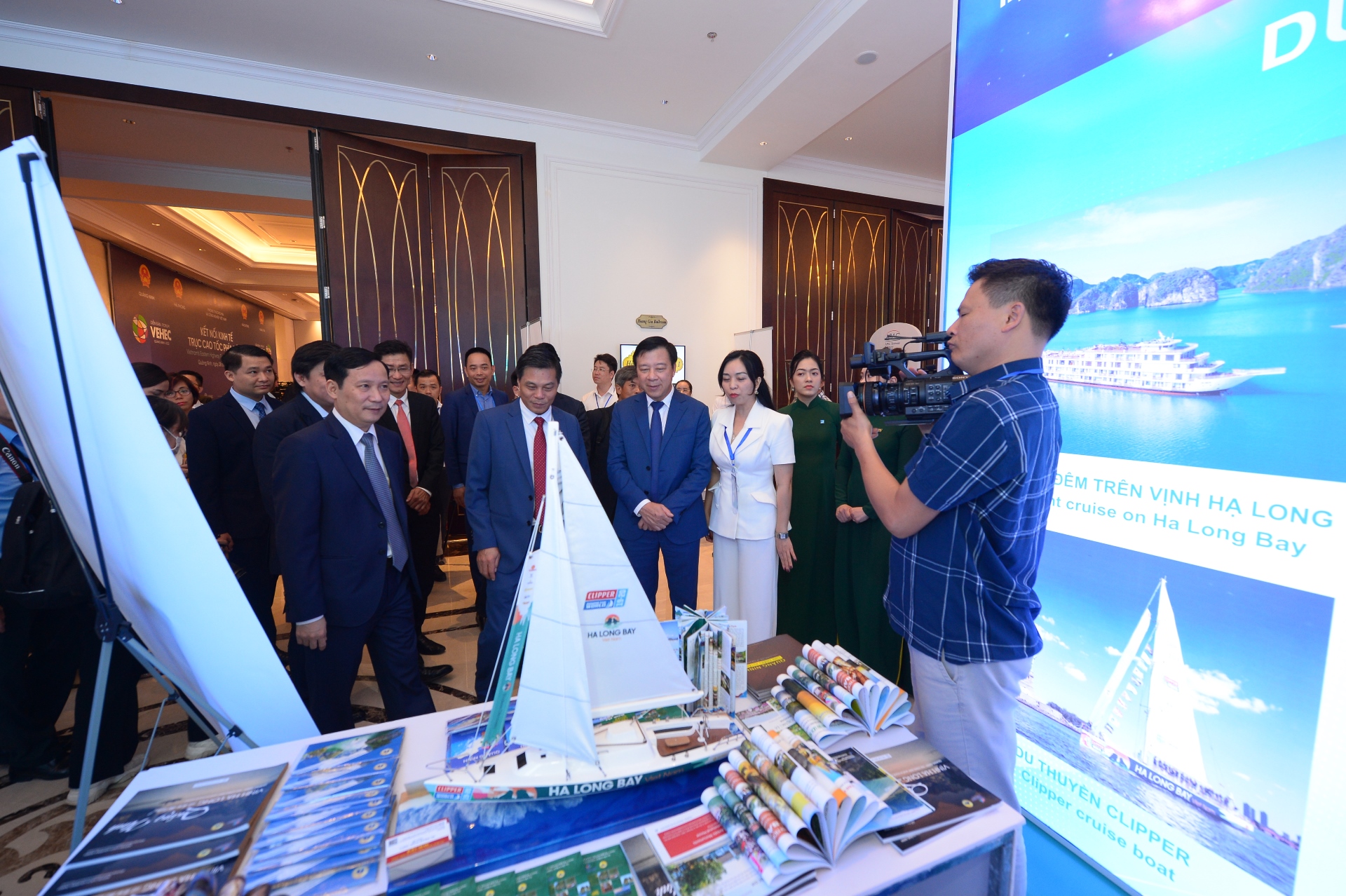 Diễn đàn Kết nối Kinh tế trục cao tốc phía đông (VEHEC) 28/7/2022