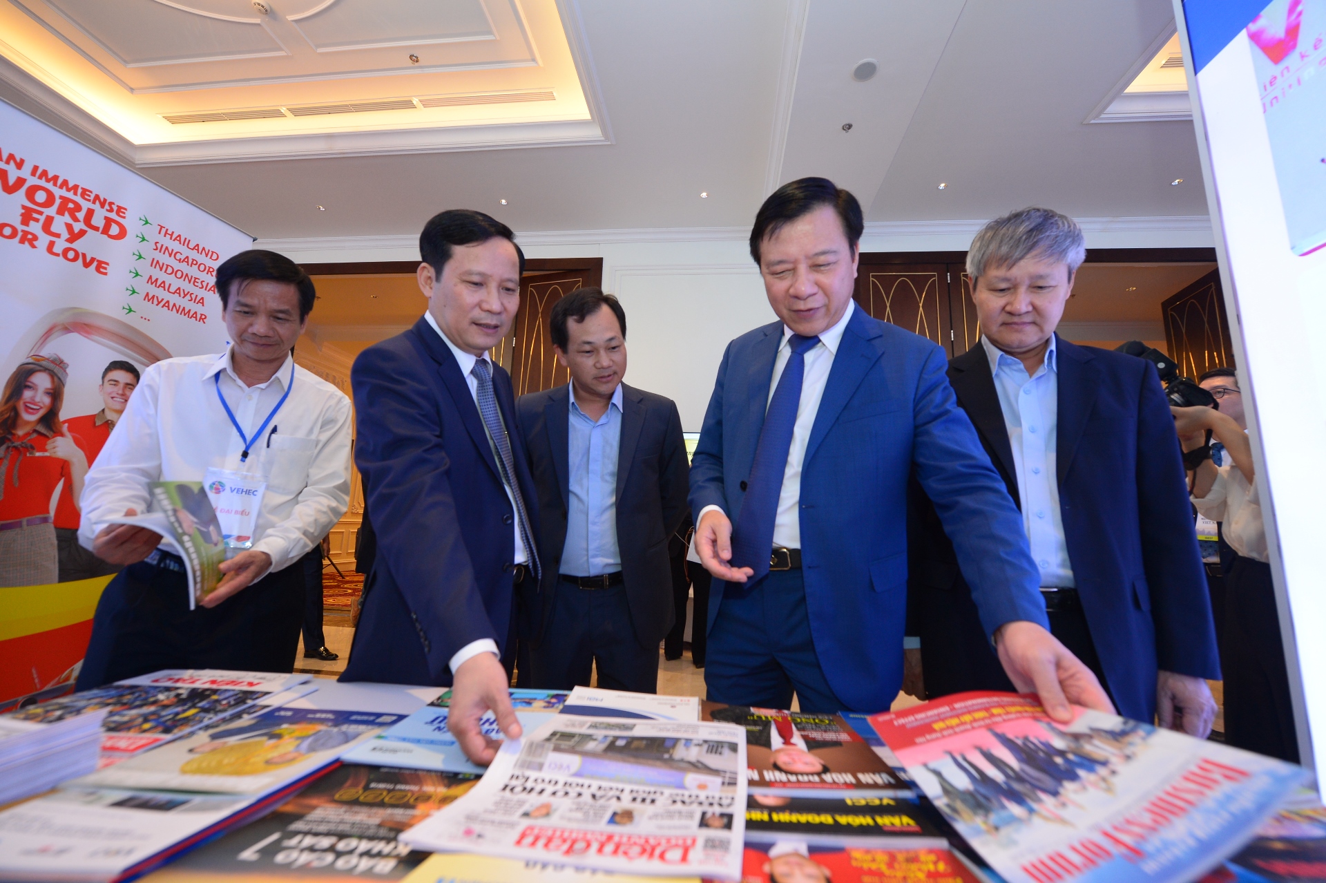 Diễn đàn Kết nối Kinh tế trục cao tốc phía đông (VEHEC) 28/7/2022