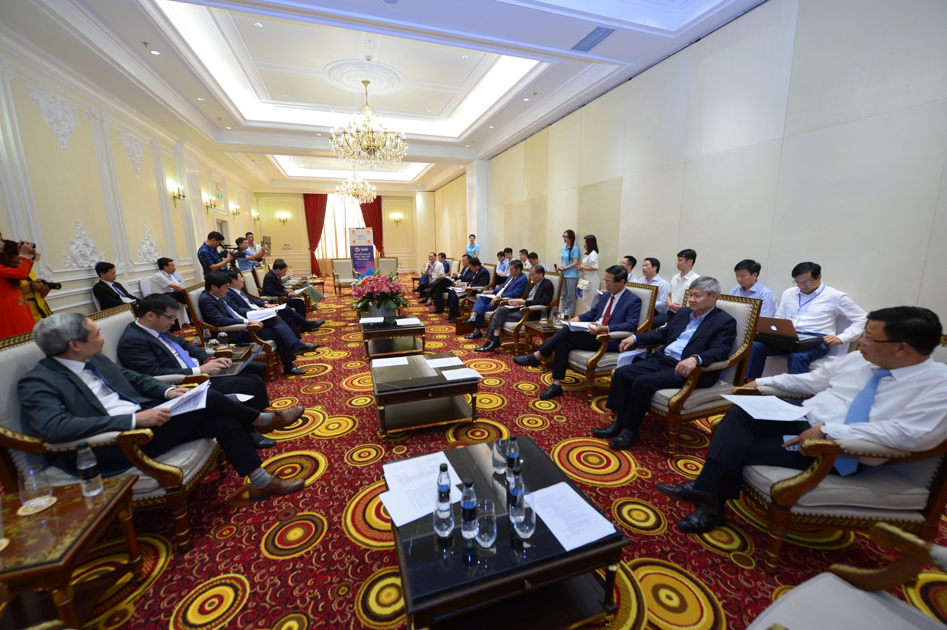 Diễn đàn Kết nối Kinh tế trục cao tốc phía đông (VEHEC) 28/7/2022