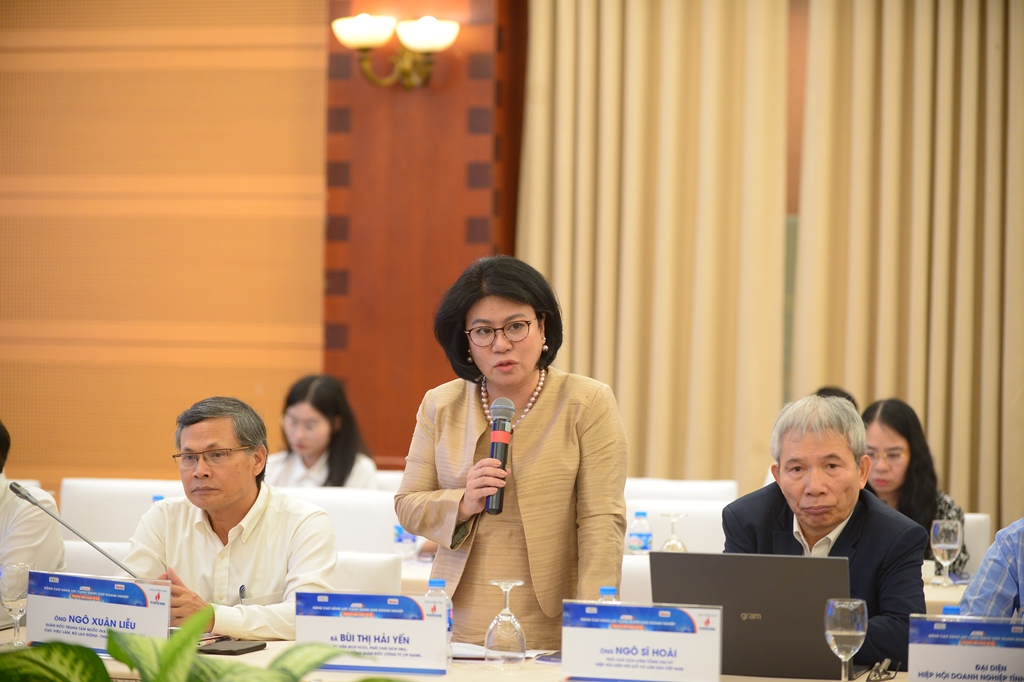 Diễn đàn Nâng cao Năng lực cạnh tranh cho doanh nghiệp trong nền kinh tế số 25/10/2023