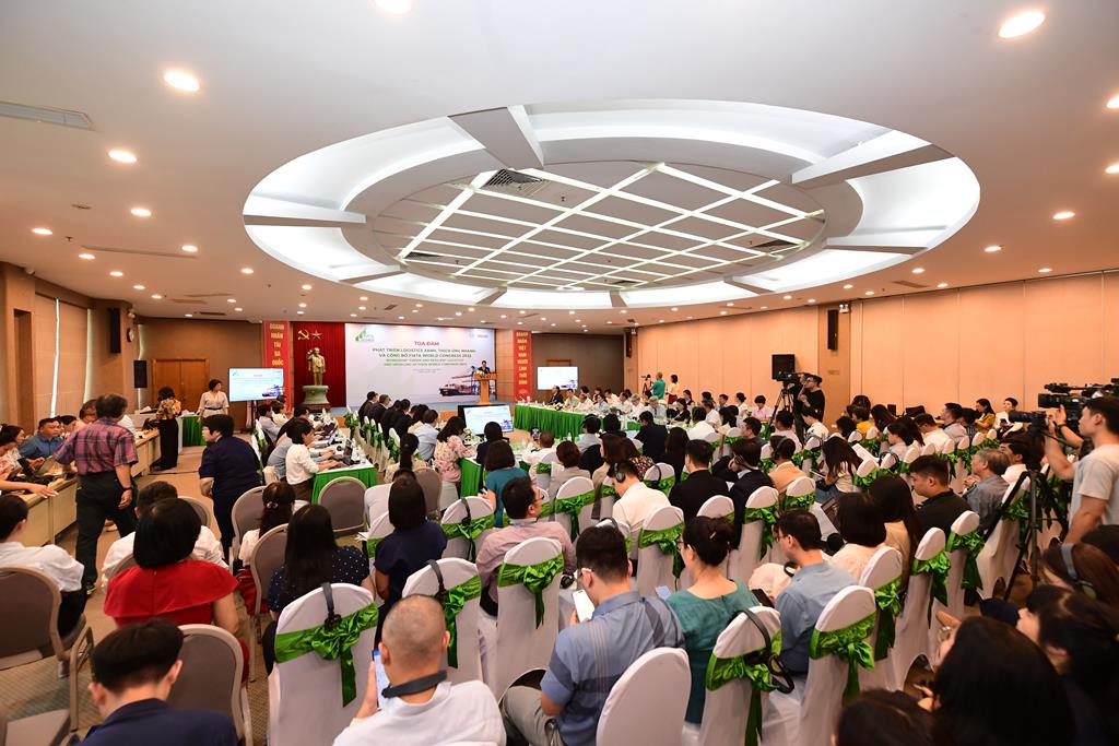 Tọa đàm “Phát triển logistics xanh, thích ứng nhanh và lễ công bố FIATA World Congress 2025 09/7/2025