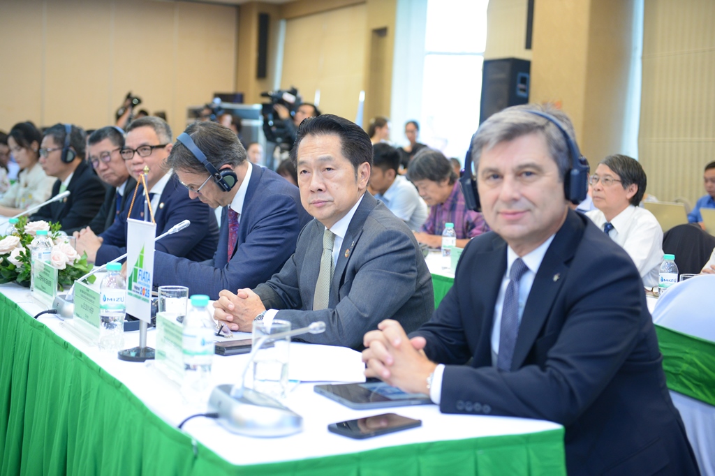 Tọa đàm “Phát triển logistics xanh, thích ứng nhanh và lễ công bố FIATA World Congress 2025 09/7/2025