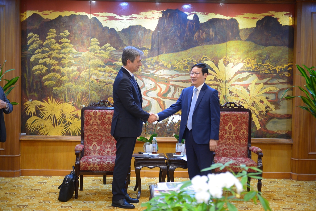 Tọa đàm “Phát triển logistics xanh, thích ứng nhanh và lễ công bố FIATA World Congress 2025 09/7/2025