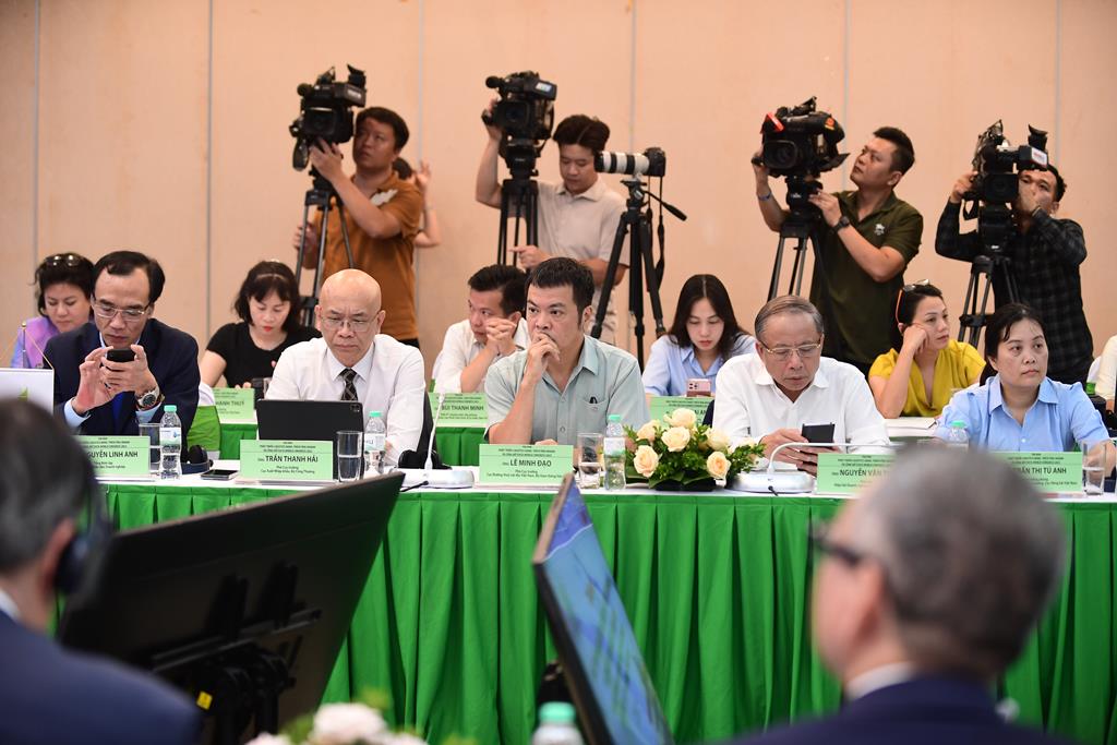 Tọa đàm “Phát triển logistics xanh, thích ứng nhanh và lễ công bố FIATA World Congress 2025 09/7/2025