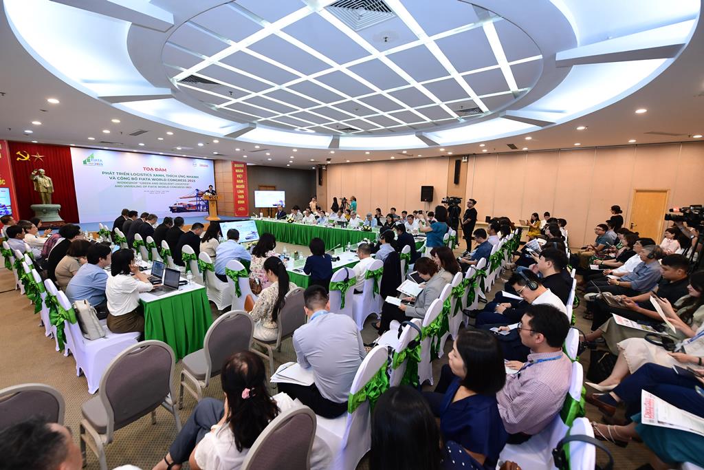 Tọa đàm “Phát triển logistics xanh, thích ứng nhanh và lễ công bố FIATA World Congress 2025 09/7/2025