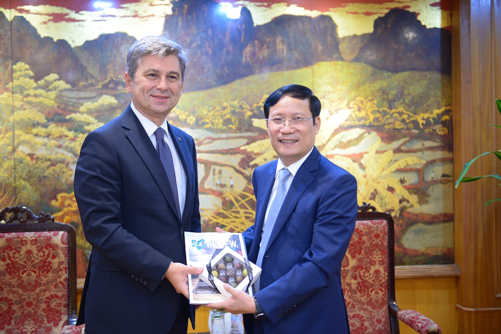 Tọa đàm “Phát triển logistics xanh, thích ứng nhanh và lễ công bố FIATA World Congress 2025 09/7/2025
