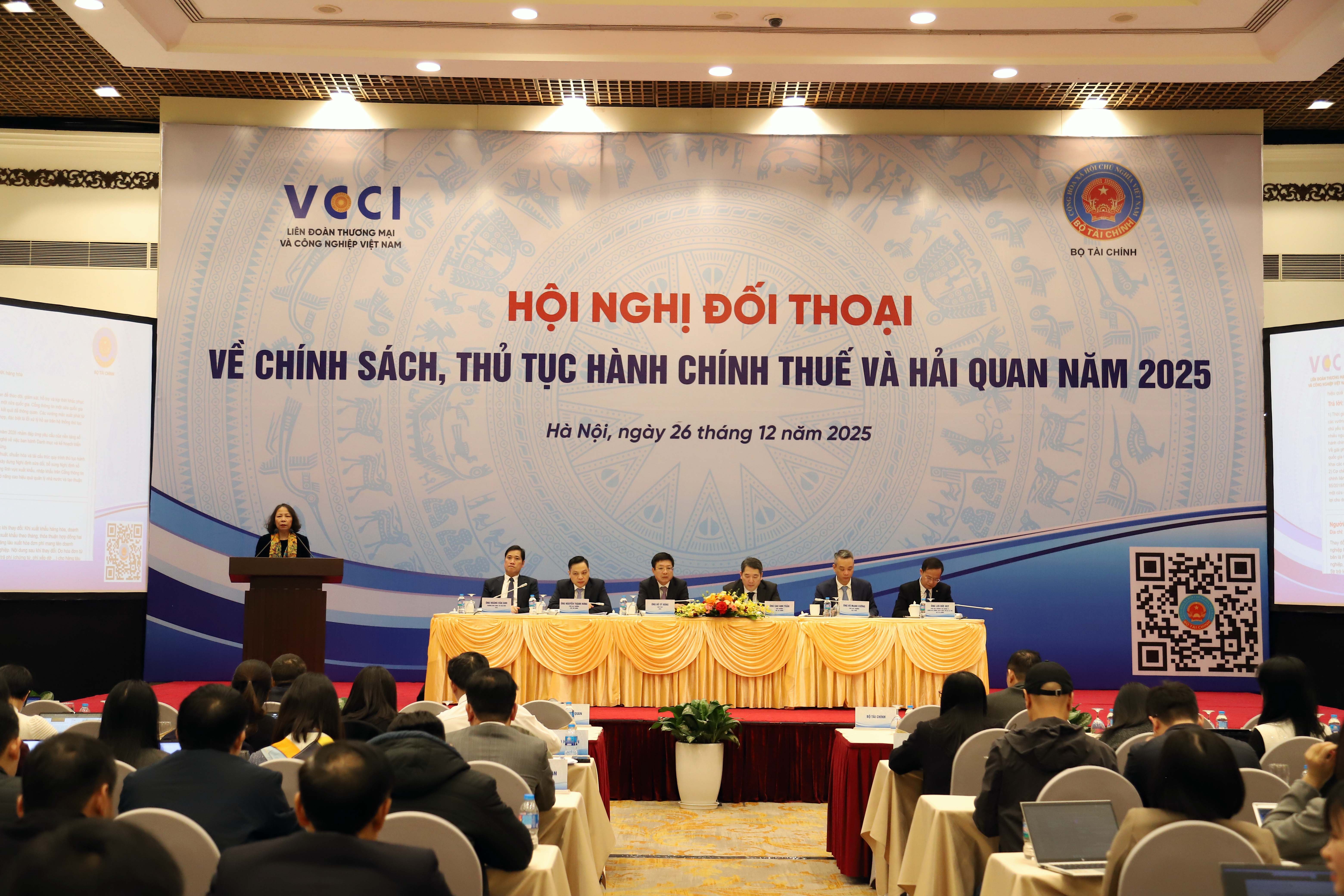 Hội nghị đối thoại về chính sách, thủ tục hành chính thuế và hải quan năm 2025