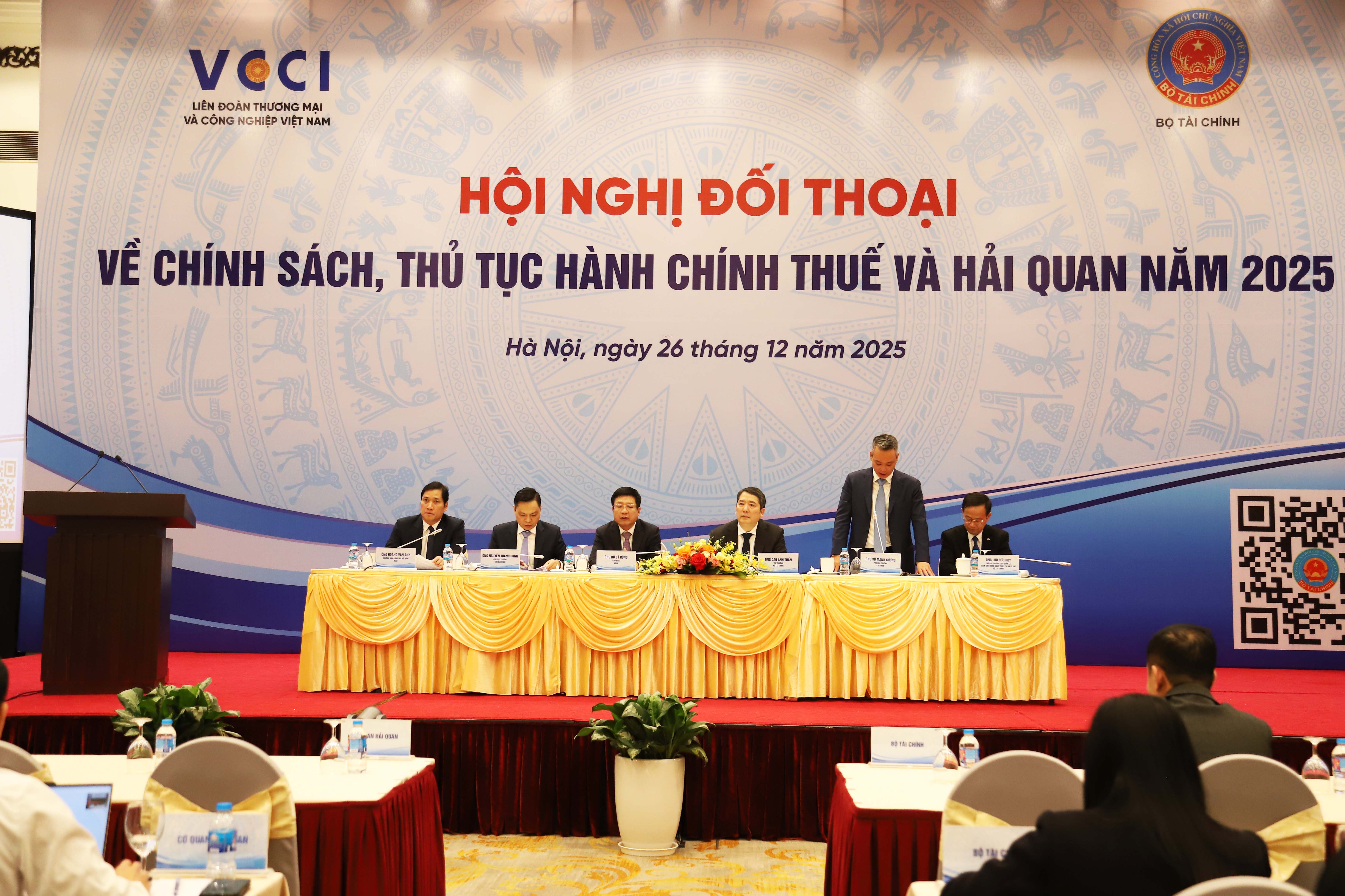 Hội nghị đối thoại về chính sách, thủ tục hành chính thuế và hải quan năm 2025