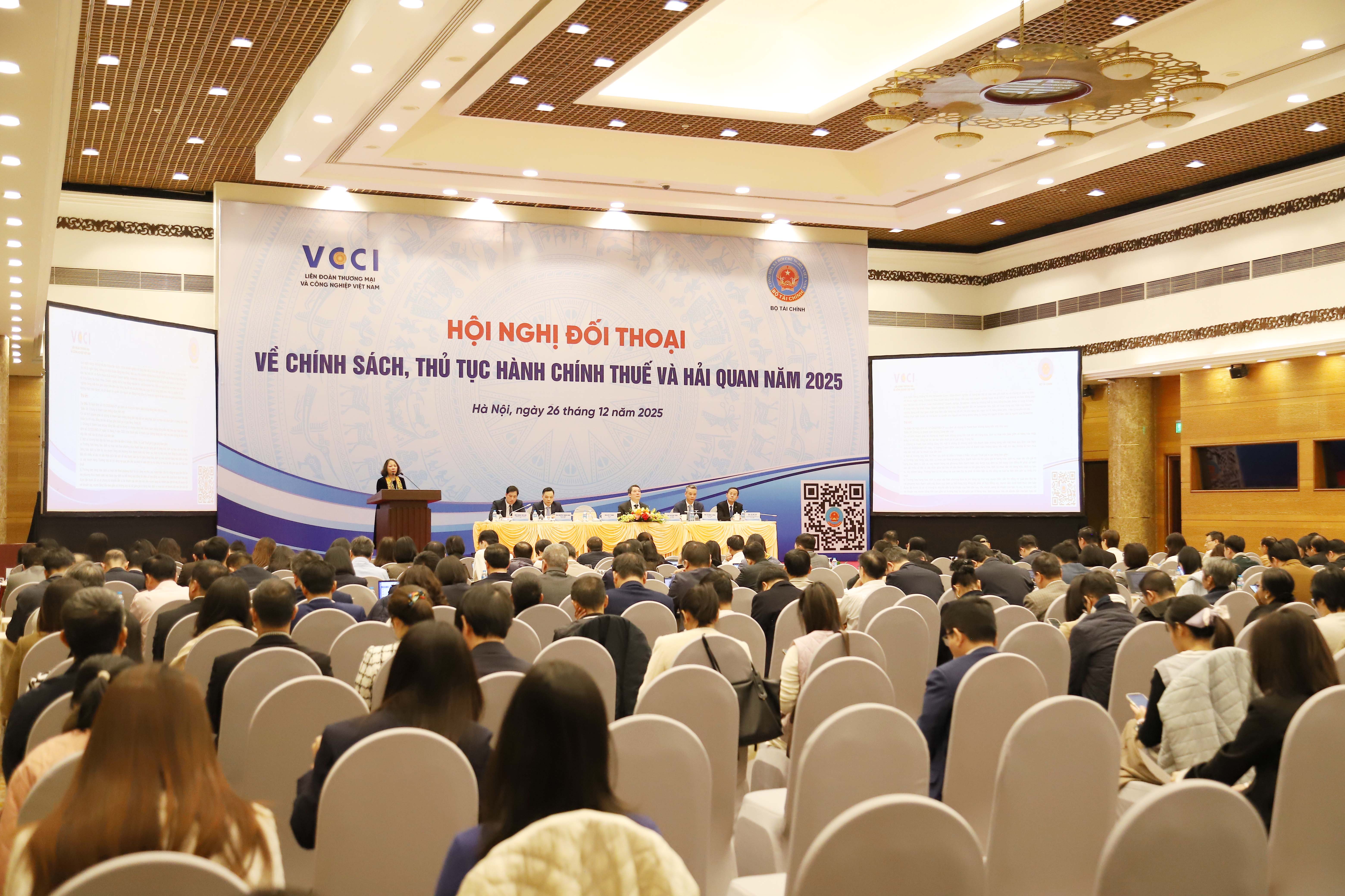 Hội nghị đối thoại về chính sách, thủ tục hành chính thuế và hải quan năm 2025