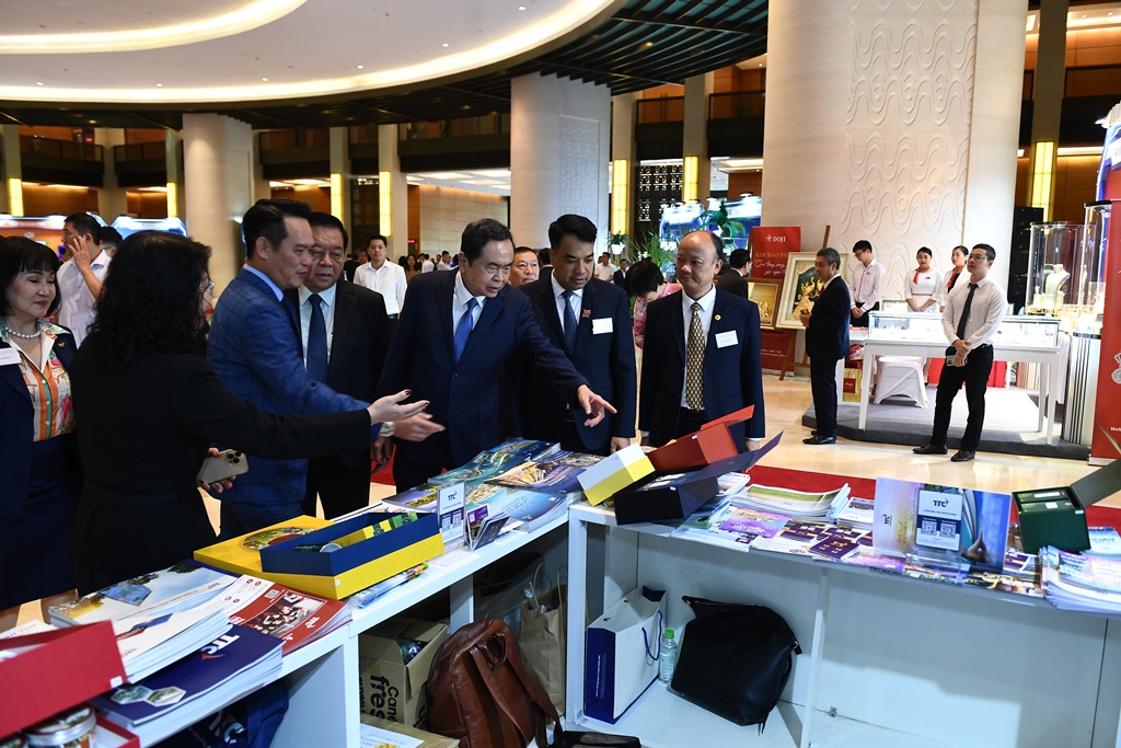 HỘI NGHỊ TOÀN QUỐC quán triệt, triển khai thực hiện NQ66 và NQ68 của Bộ Chính trị 18/5/2025