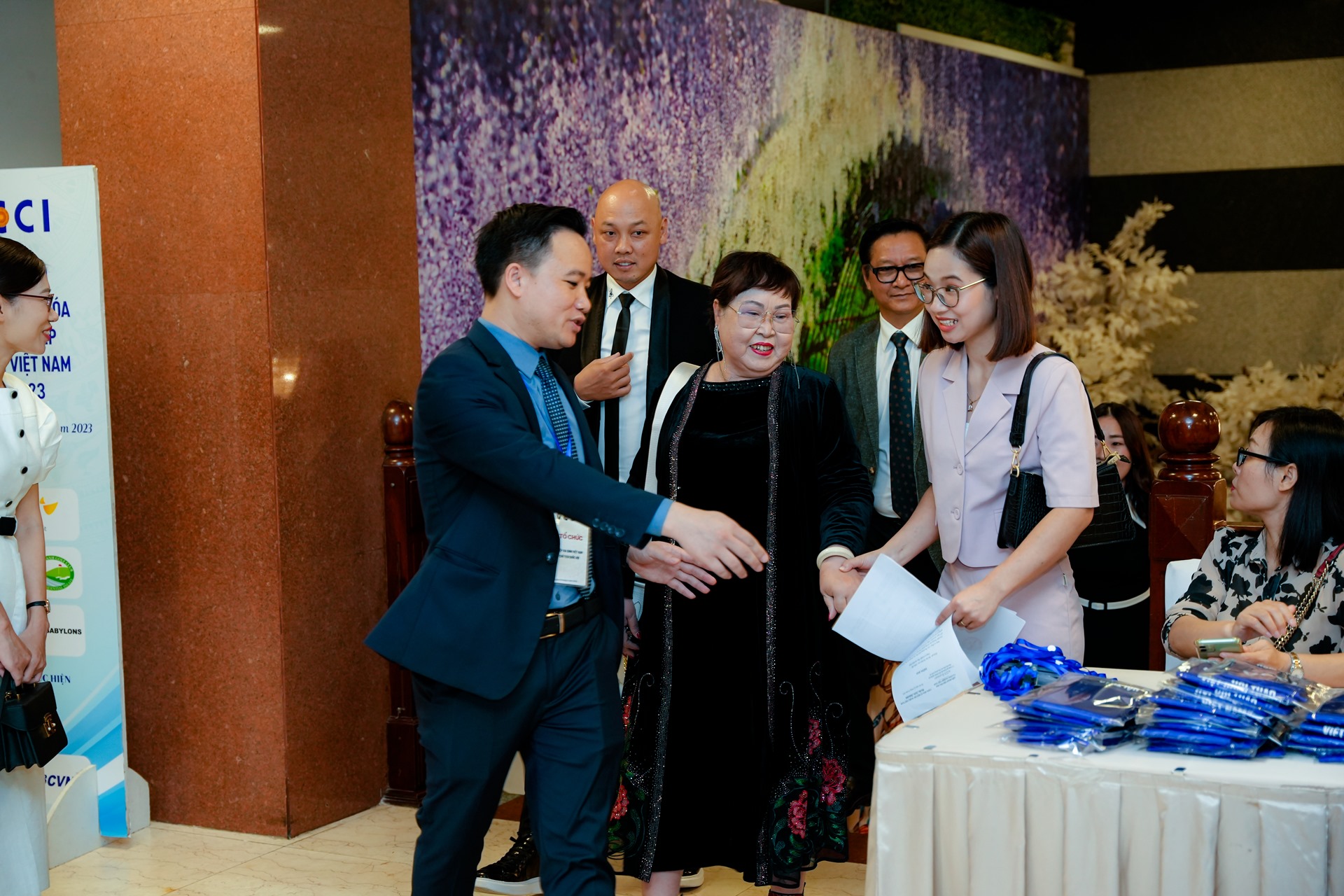 Hội thảo Xây dựng Văn hóa Doanh nghiệp Gia đình Việt Nam 03/11/2023