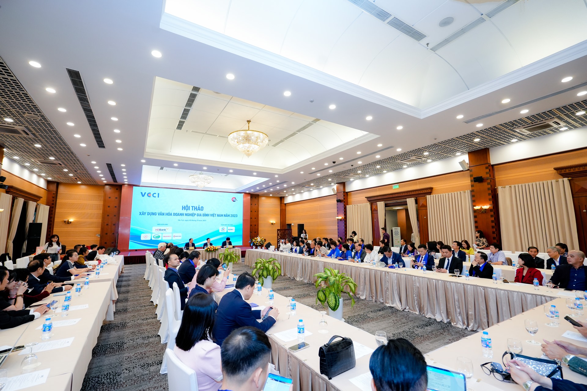 Hội thảo Xây dựng Văn hóa Doanh nghiệp Gia đình Việt Nam 03/11/2023