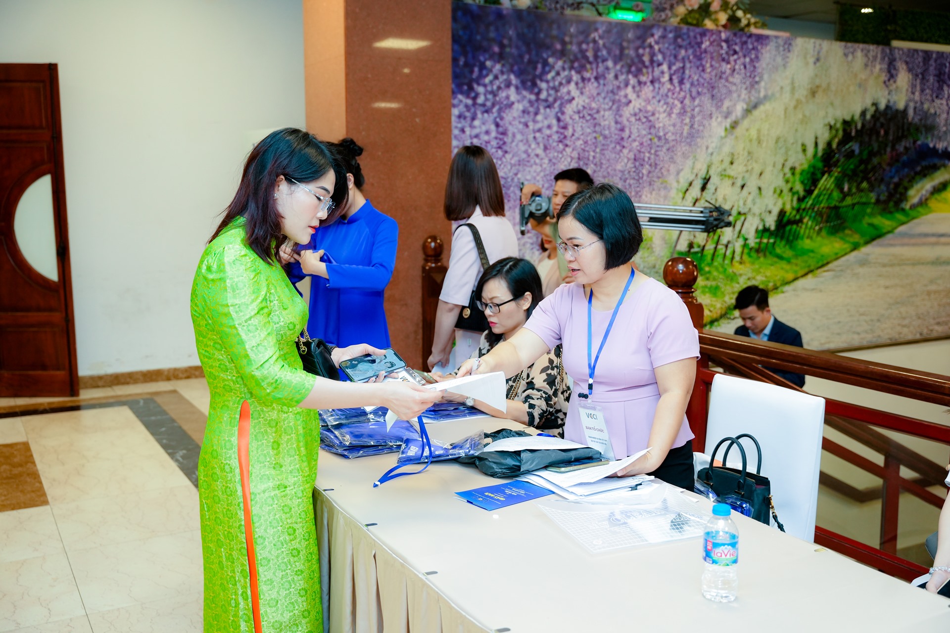 Hội thảo Xây dựng Văn hóa Doanh nghiệp Gia đình Việt Nam 03/11/2023