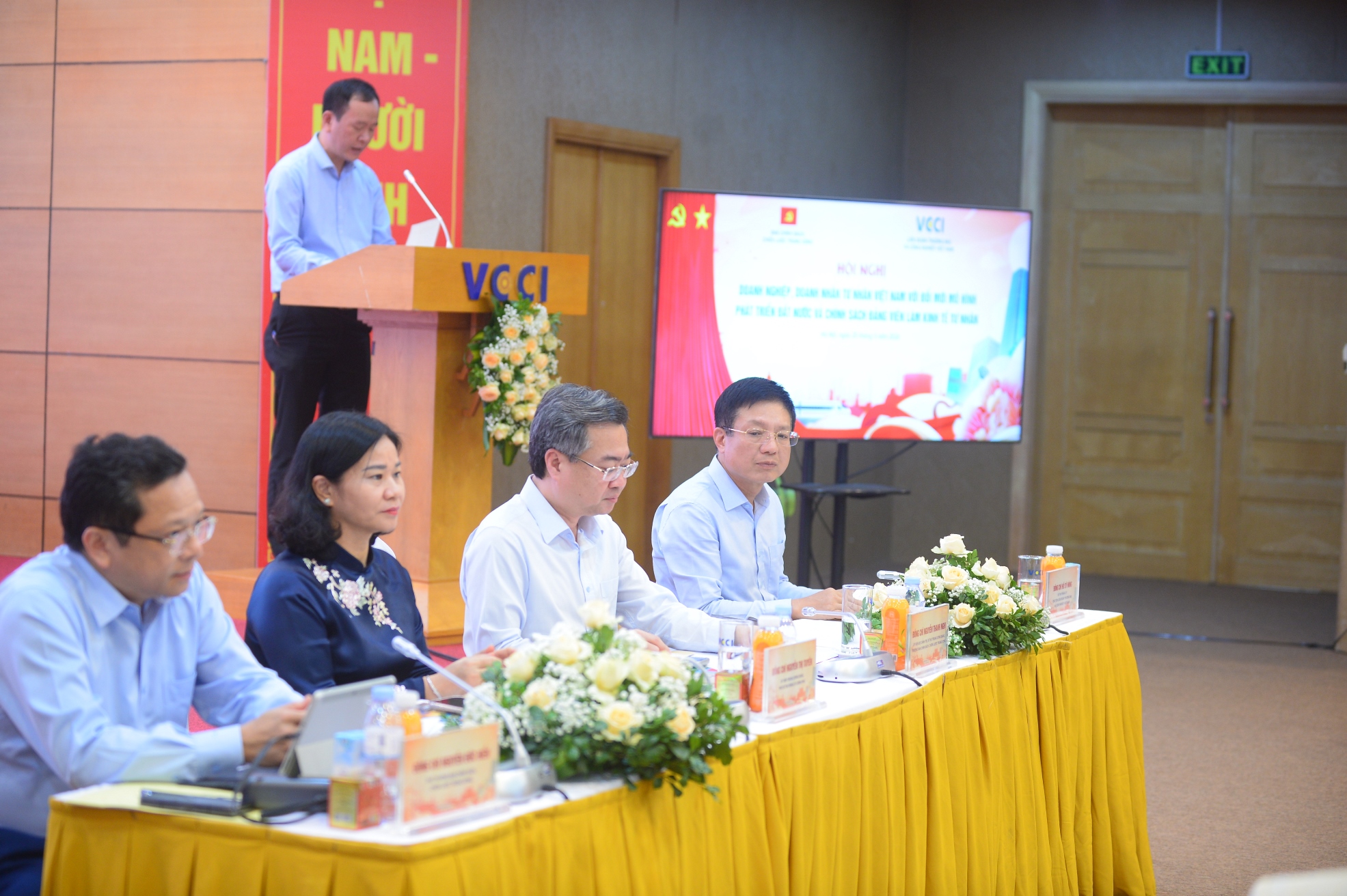 Hội nghị “Doanh nghiệp, doanh nhân tư nhân Việt Nam với đổi mới mô hình phát triển đất nước và chính sách đảng viên làm kinh tế tư nhân” 25/5/2026