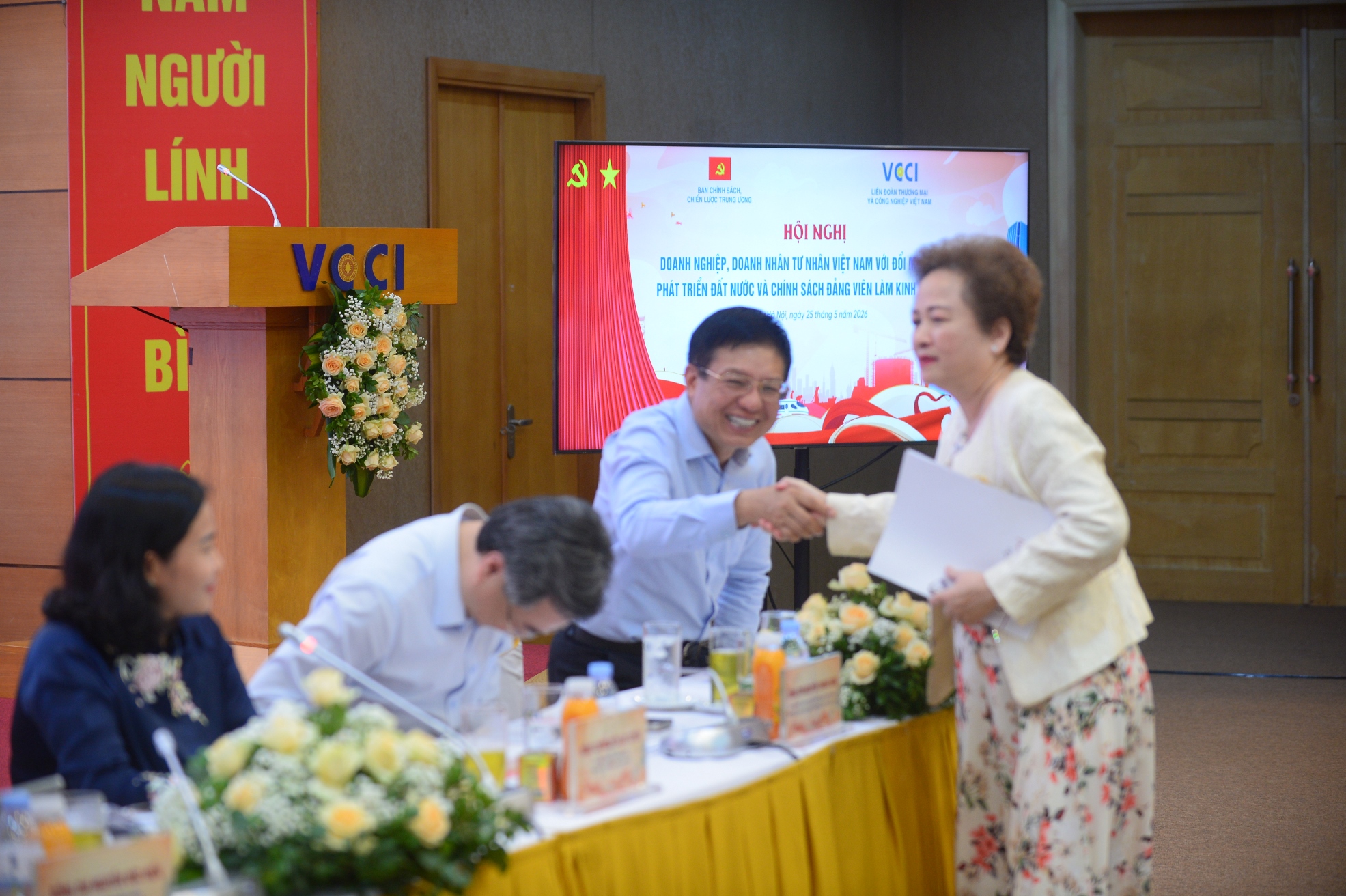 Hội nghị “Doanh nghiệp, doanh nhân tư nhân Việt Nam với đổi mới mô hình phát triển đất nước và chính sách đảng viên làm kinh tế tư nhân” 25/5/2026