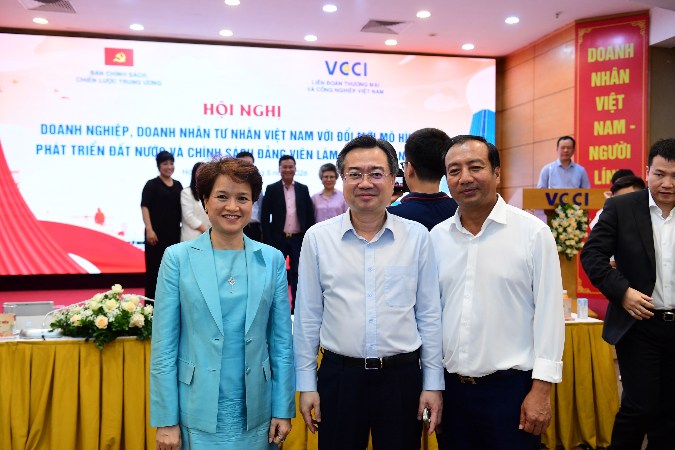 Hội nghị “Doanh nghiệp, doanh nhân tư nhân Việt Nam với đổi mới mô hình phát triển đất nước và chính sách đảng viên làm kinh tế tư nhân” 25/5/2026