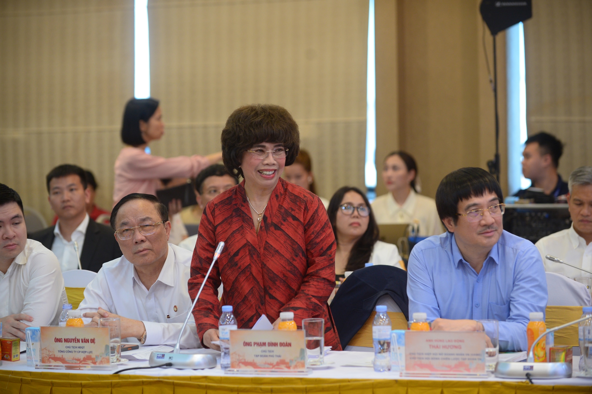 Hội nghị “Doanh nghiệp, doanh nhân tư nhân Việt Nam với đổi mới mô hình phát triển đất nước và chính sách đảng viên làm kinh tế tư nhân” 25/5/2026