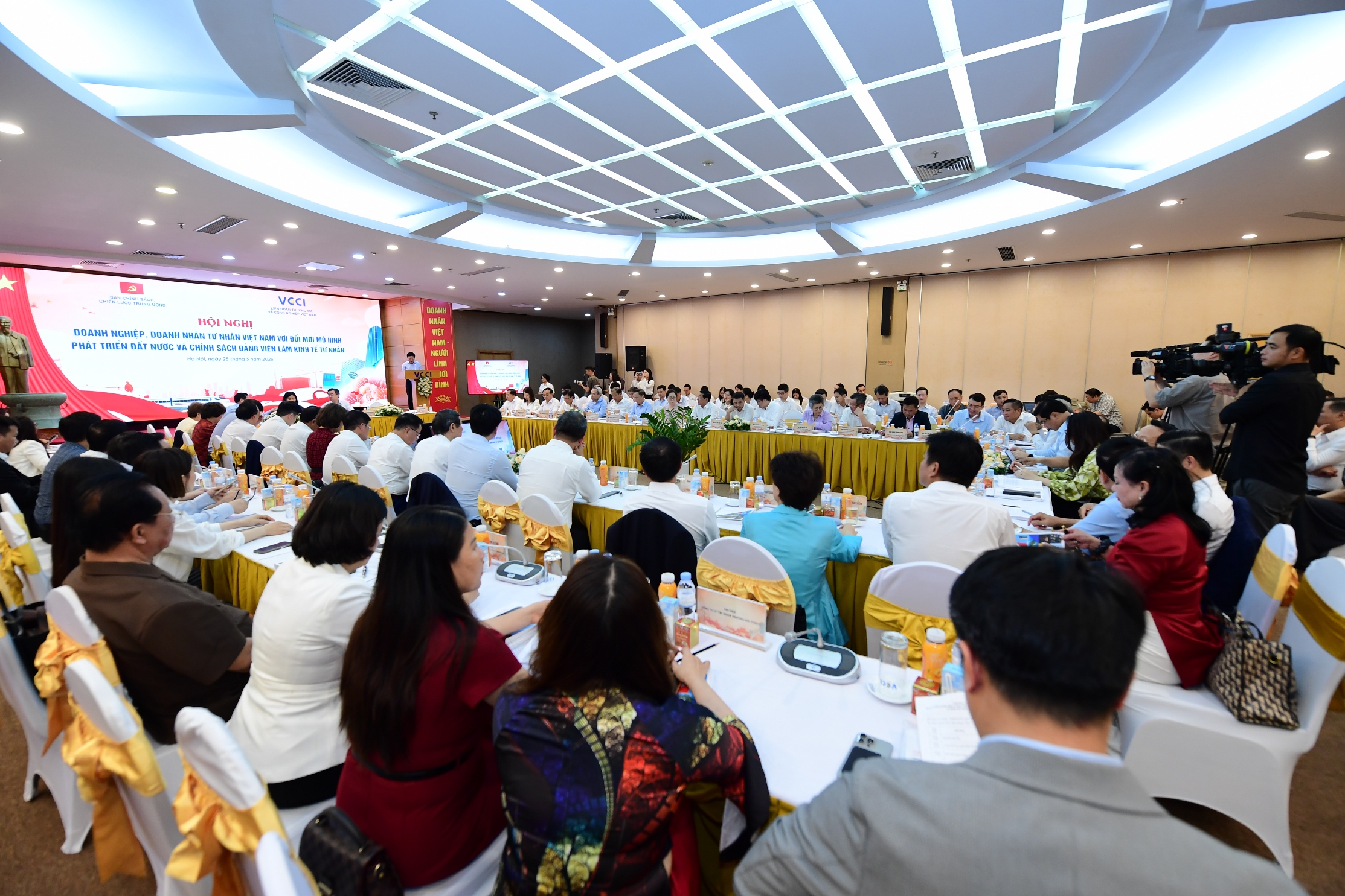 Hội nghị “Doanh nghiệp, doanh nhân tư nhân Việt Nam với đổi mới mô hình phát triển đất nước và chính sách đảng viên làm kinh tế tư nhân” 25/5/2026