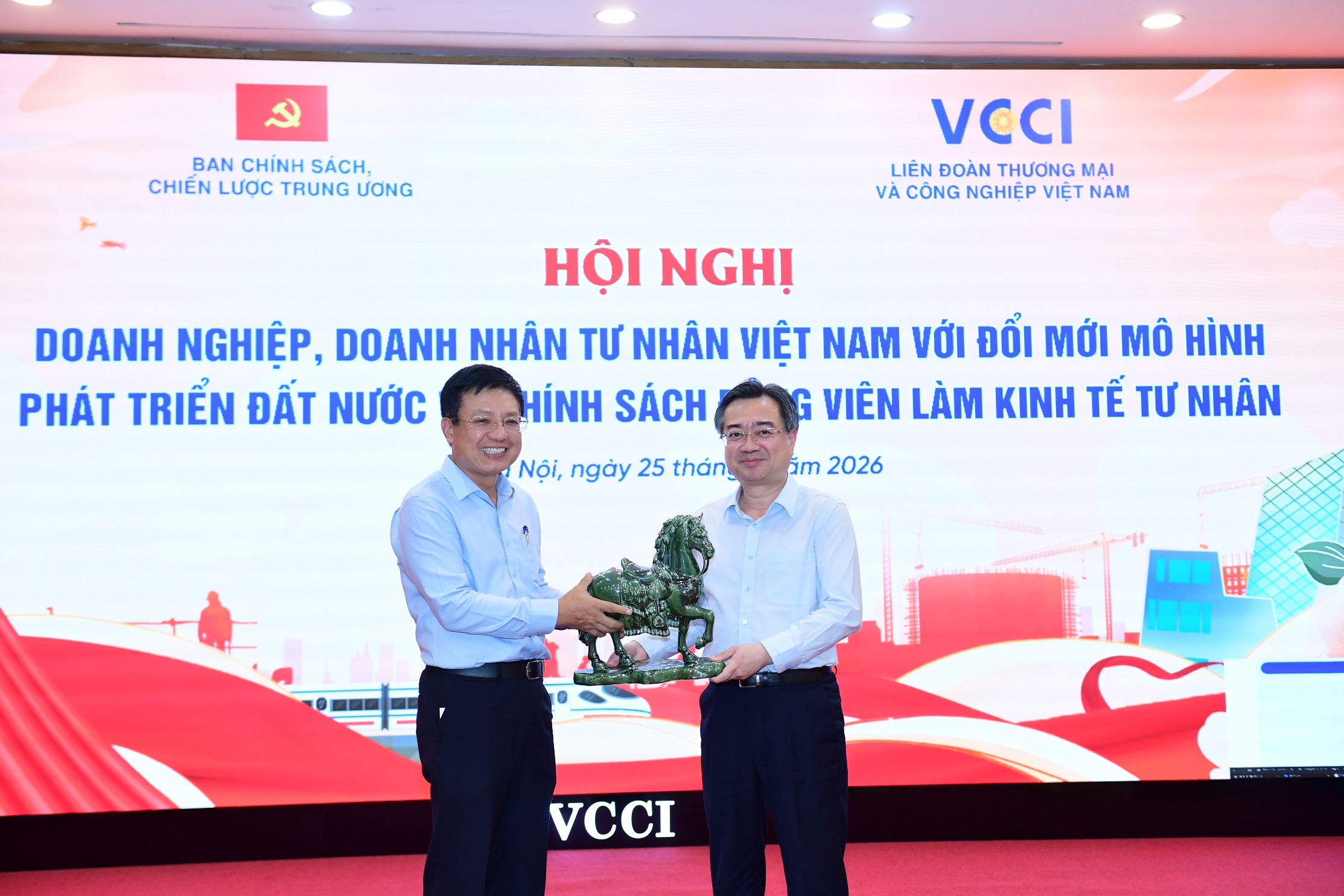 Hội nghị “Doanh nghiệp, doanh nhân tư nhân Việt Nam với đổi mới mô hình phát triển đất nước và chính sách đảng viên làm kinh tế tư nhân” 25/5/2026
