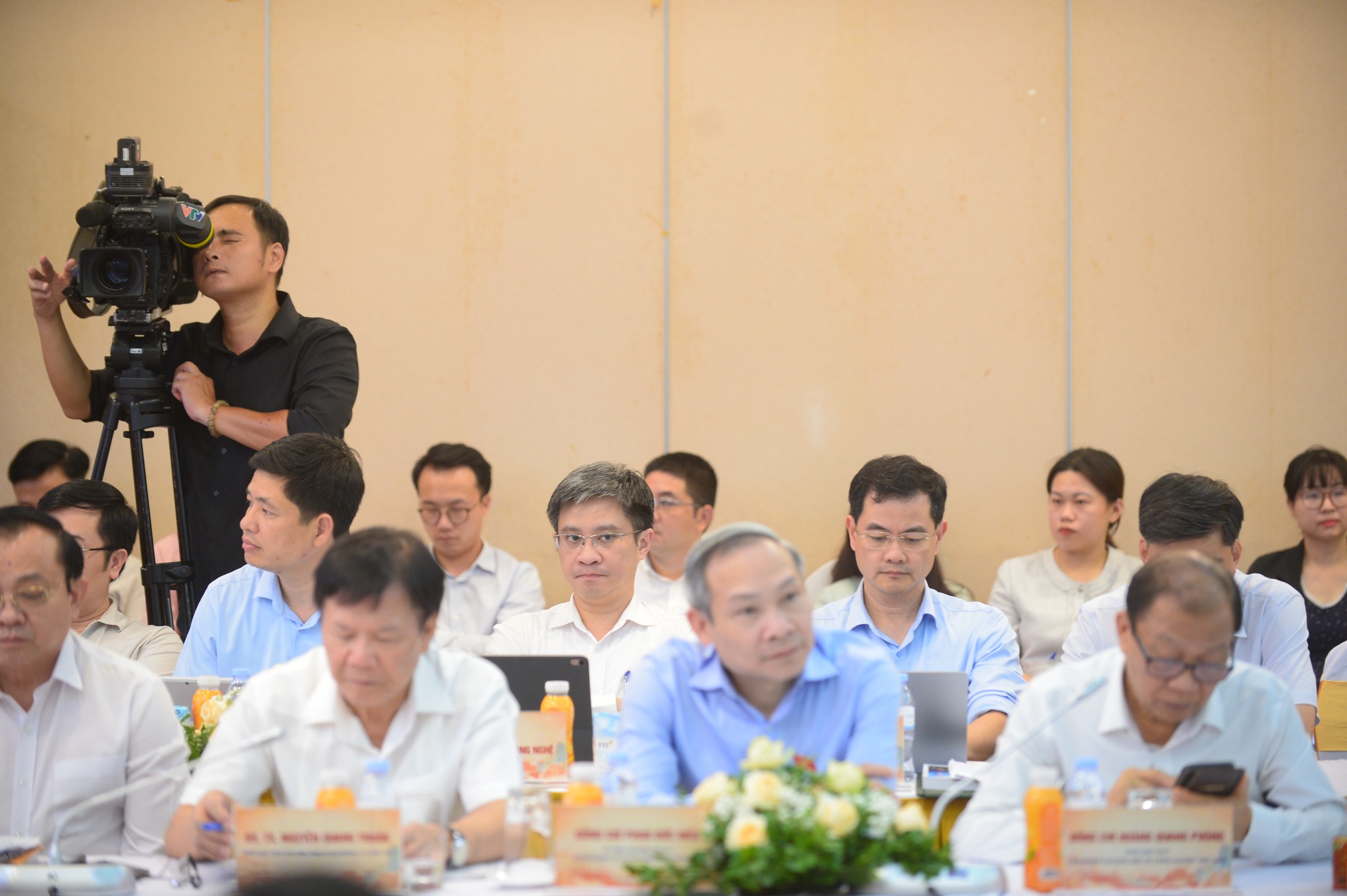 Hội nghị “Doanh nghiệp, doanh nhân tư nhân Việt Nam với đổi mới mô hình phát triển đất nước và chính sách đảng viên làm kinh tế tư nhân” 25/5/2026