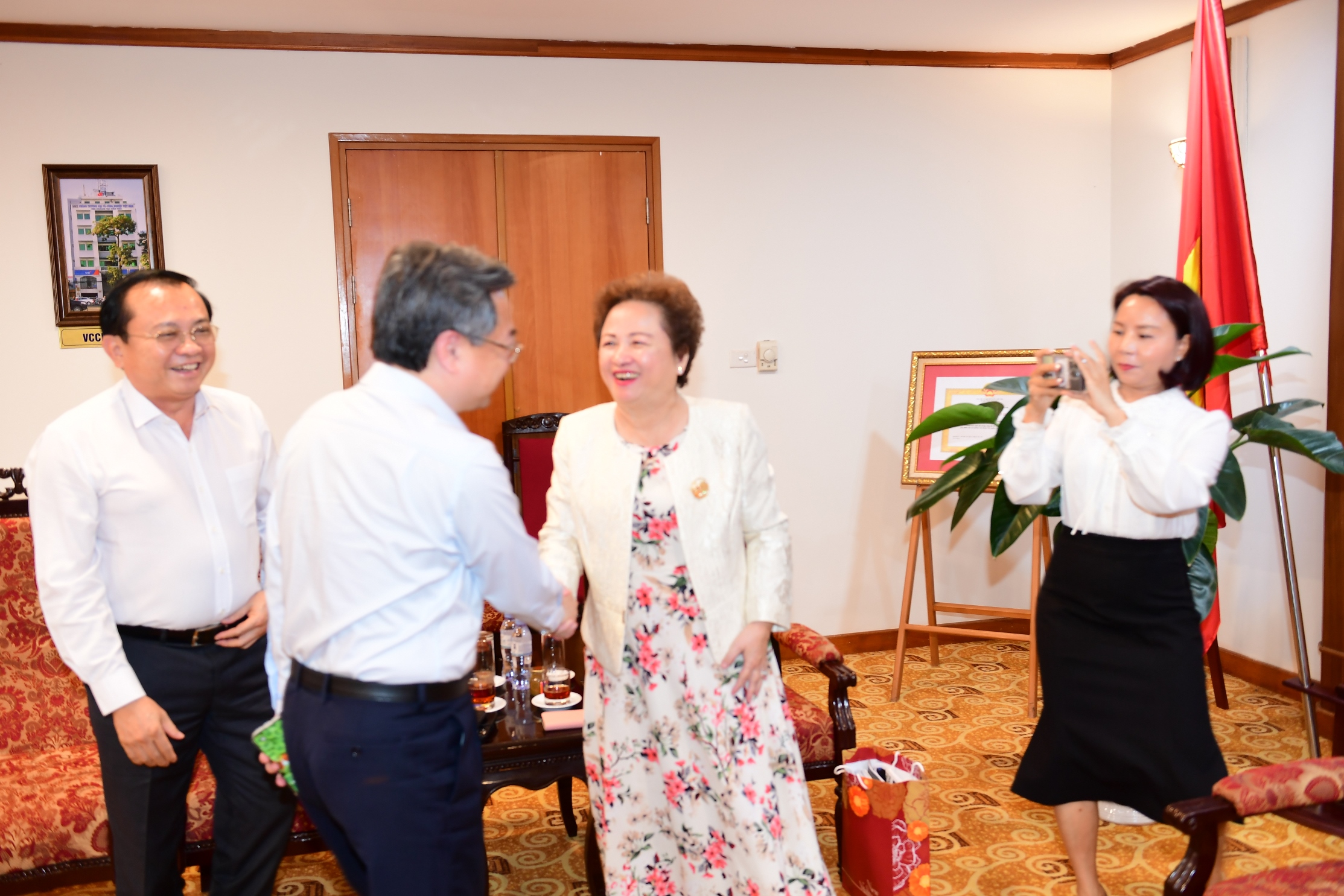 Hội nghị “Doanh nghiệp, doanh nhân tư nhân Việt Nam với đổi mới mô hình phát triển đất nước và chính sách đảng viên làm kinh tế tư nhân” 25/5/2026