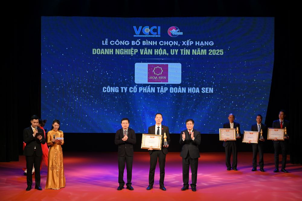 ton-hoa-sen-top-5-doanh-nghiep-van-hoa-uy-tin-nam-2025-khang-dinh-thuong-hieu-quoc-gia-tu-nang-luc-san-xuat-den-van-hoa-kinh-doanh