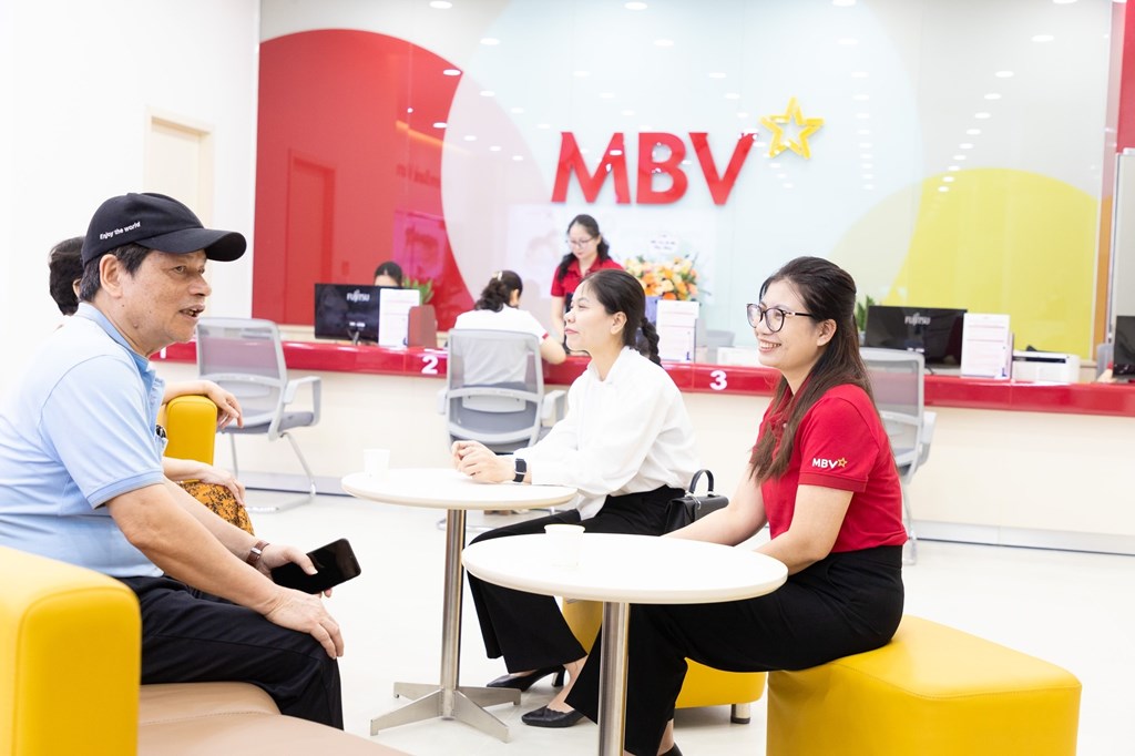 Lãi suất huy động vượt 7%, cho vay rục rịch tăng