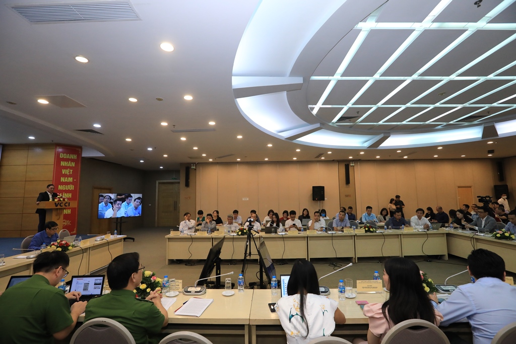 Năng lượng xanh cho doanh nghiệp Tính cấp thiết và vấn đề đặt ra trong thực tiễn 17/5/2023