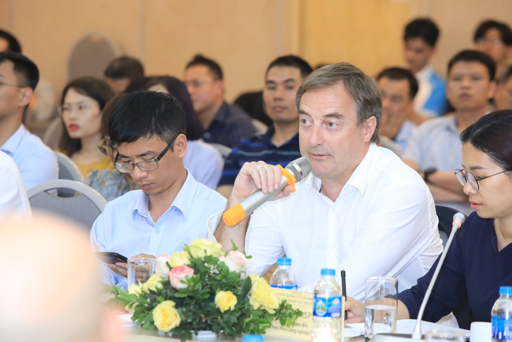 Năng lượng xanh cho doanh nghiệp Tính cấp thiết và vấn đề đặt ra trong thực tiễn 17/5/2023